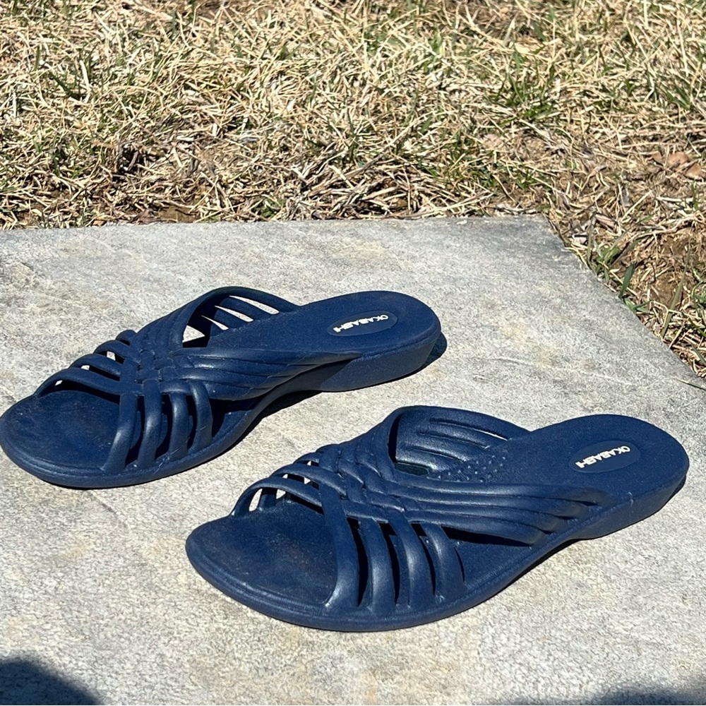 Okabashi blue size 8-9 women’s Sandals made in America S 159